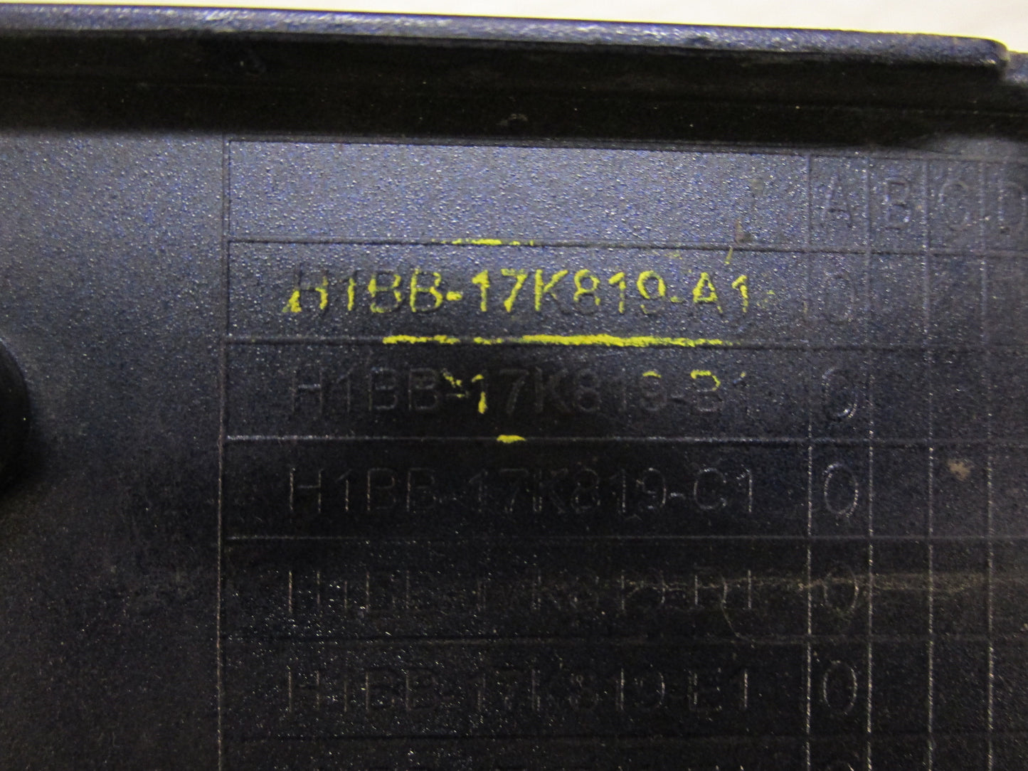 Ford Fiesta MK8 Stoßstange vorne Stoßfänger original H1BB17K819 PDC