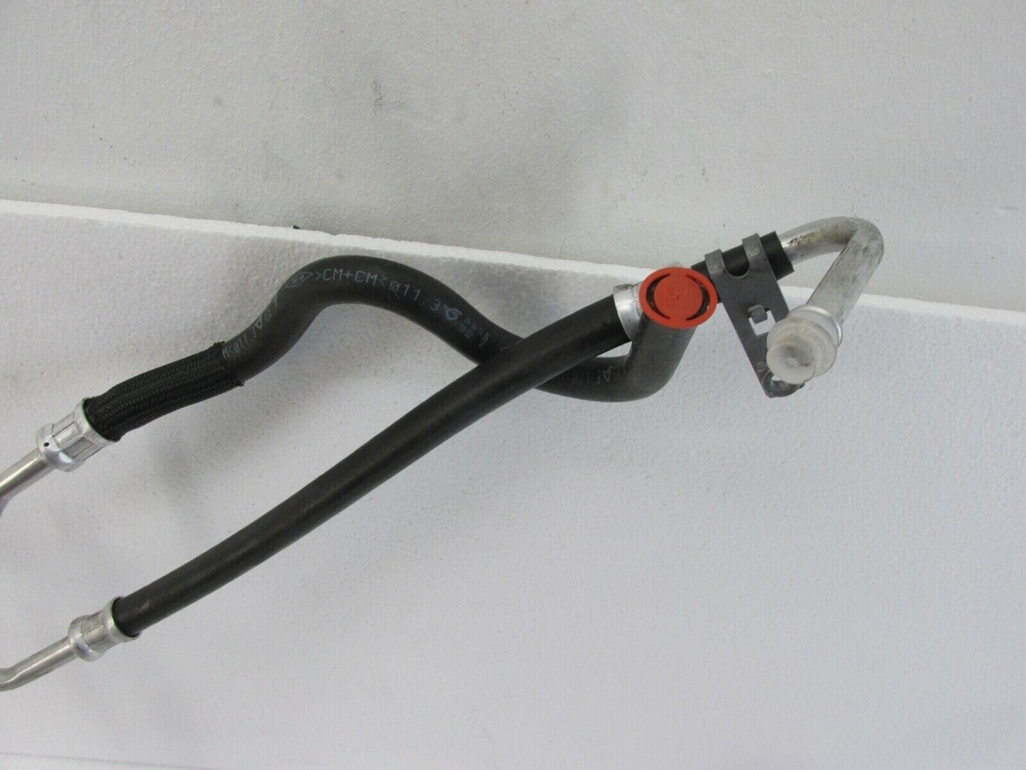Opel Movano B original RUECKLAUFLEITUNG teilenummer 95515725 - 4406944