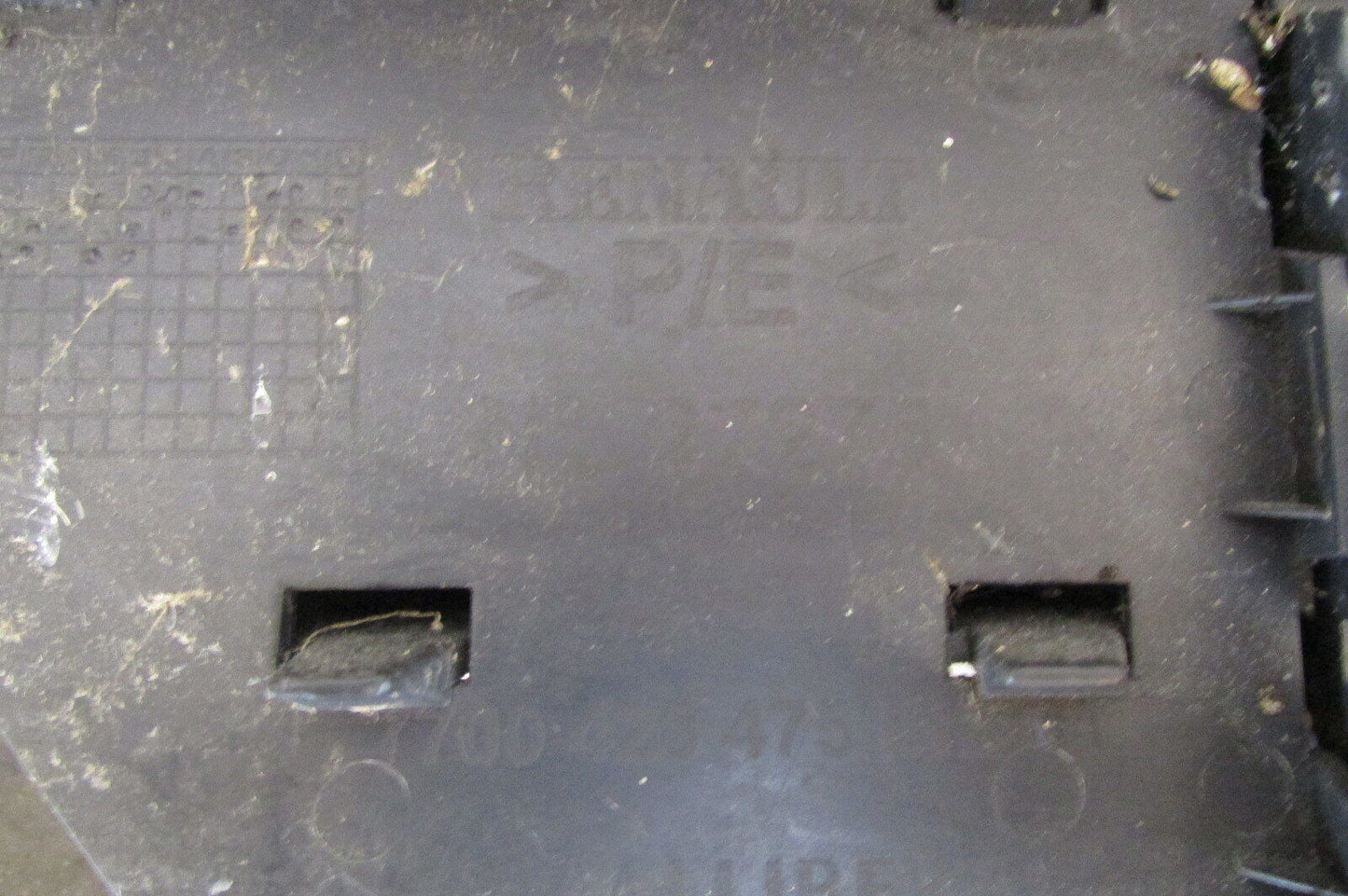 Renault Stoßstange vorne Frontschürze Stoßfänger original 7700428475IND
