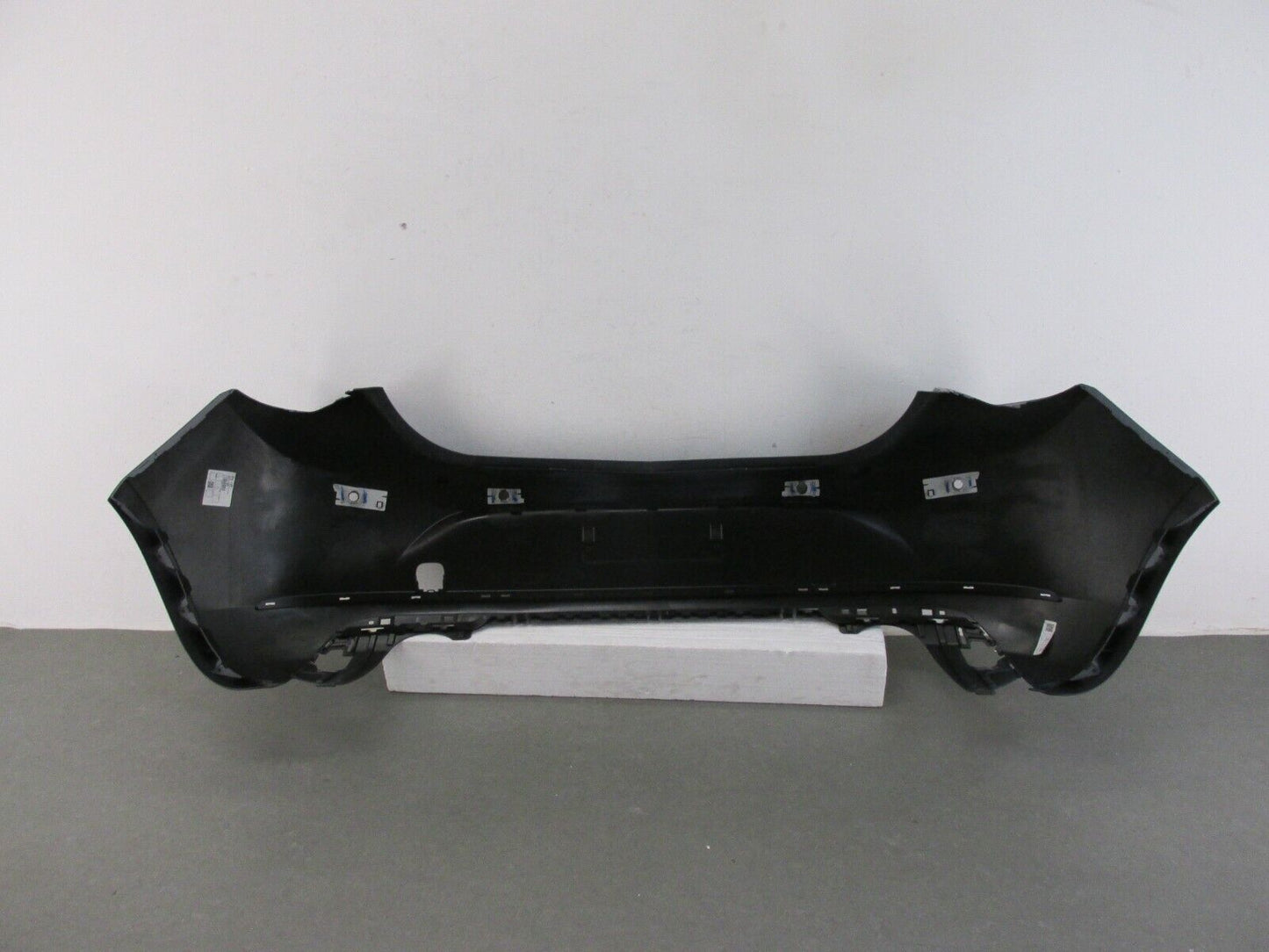 original Opel Astra J Stoßstange hinten Stoßfänger Heckschürze 1404565199 PDC