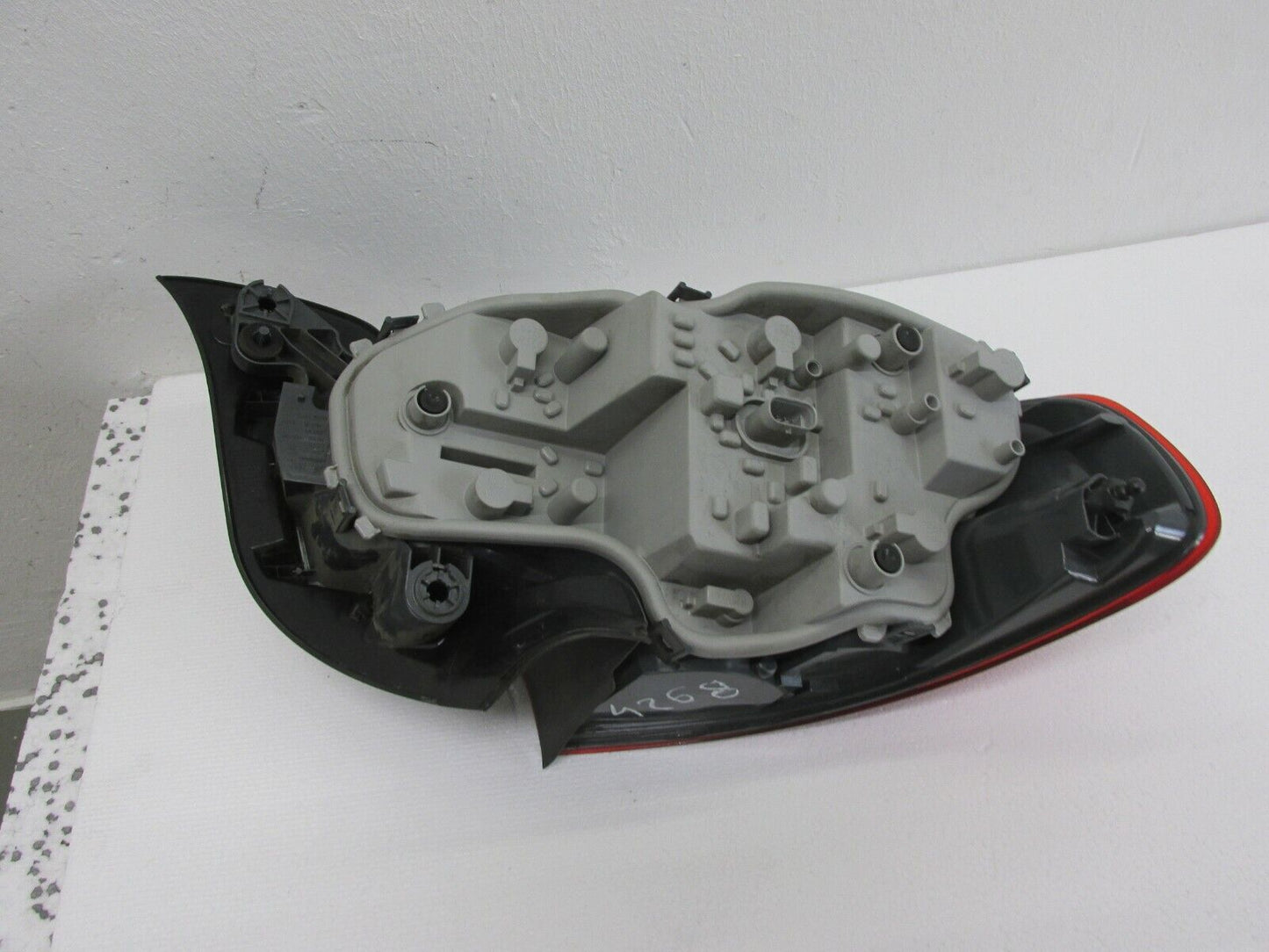 BMW 2 Rückleuchte hinten rechts Rücklicht original Heckleuchte mit Kratzer