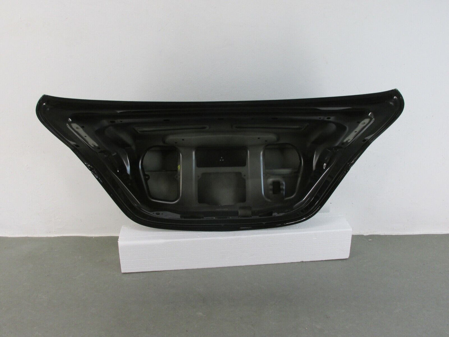 Mercedes C Klasse Heckklappen Heckklappe Kofferraumtür original A2057570109 Alu