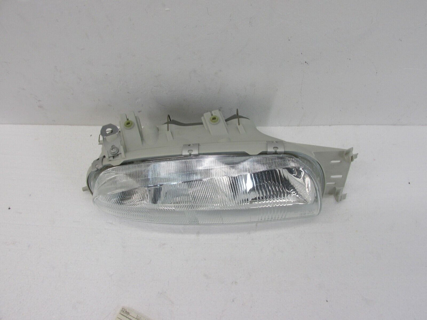 Neu original Ford Fiesta Scheinwerfer vorne rechts Frontscheinwerfer 96FG13005