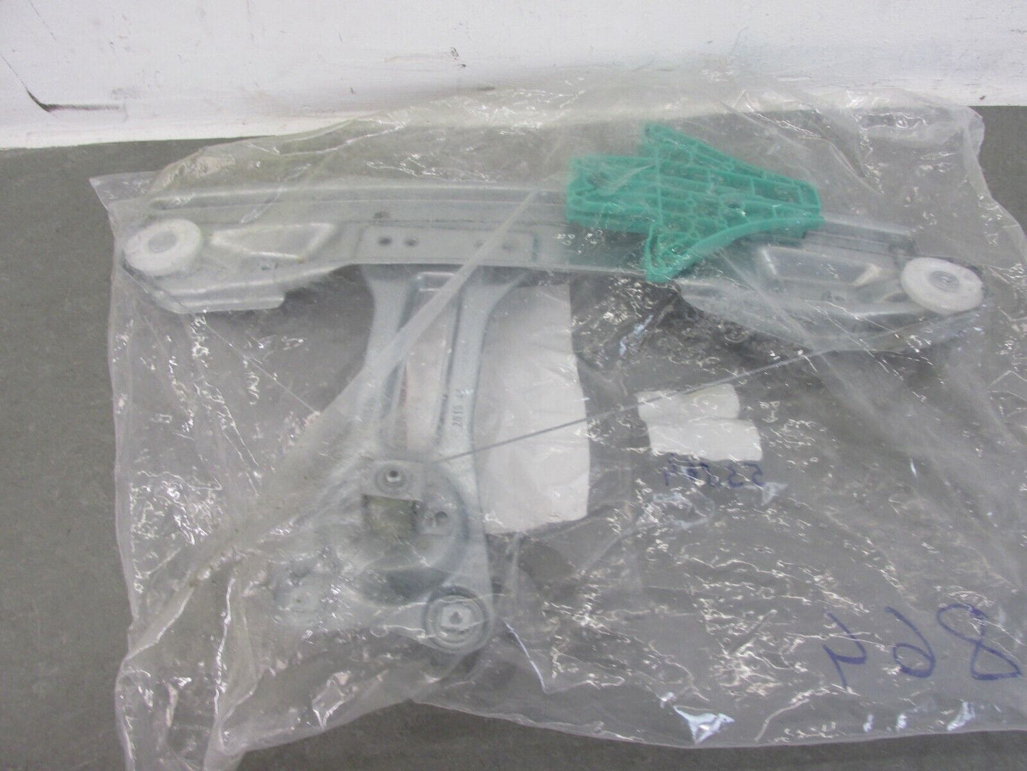 Neu original Fensterheber Opel Astra J 13313571