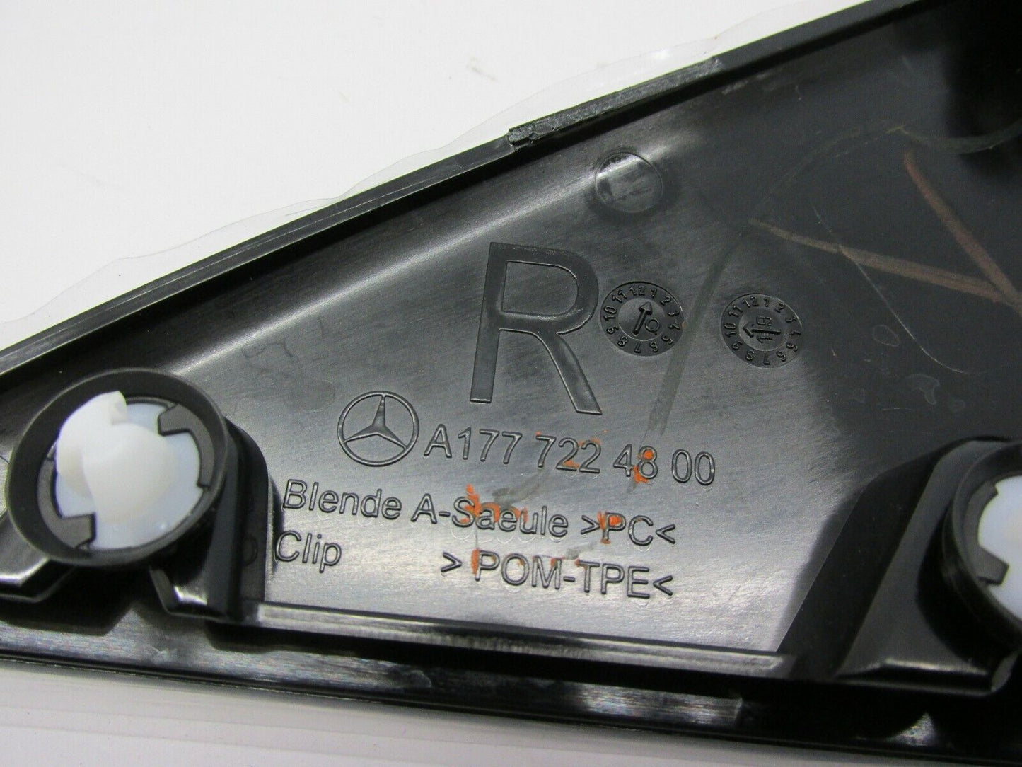Mercedes A Klasse tüerblende vorne recht A1777722480064