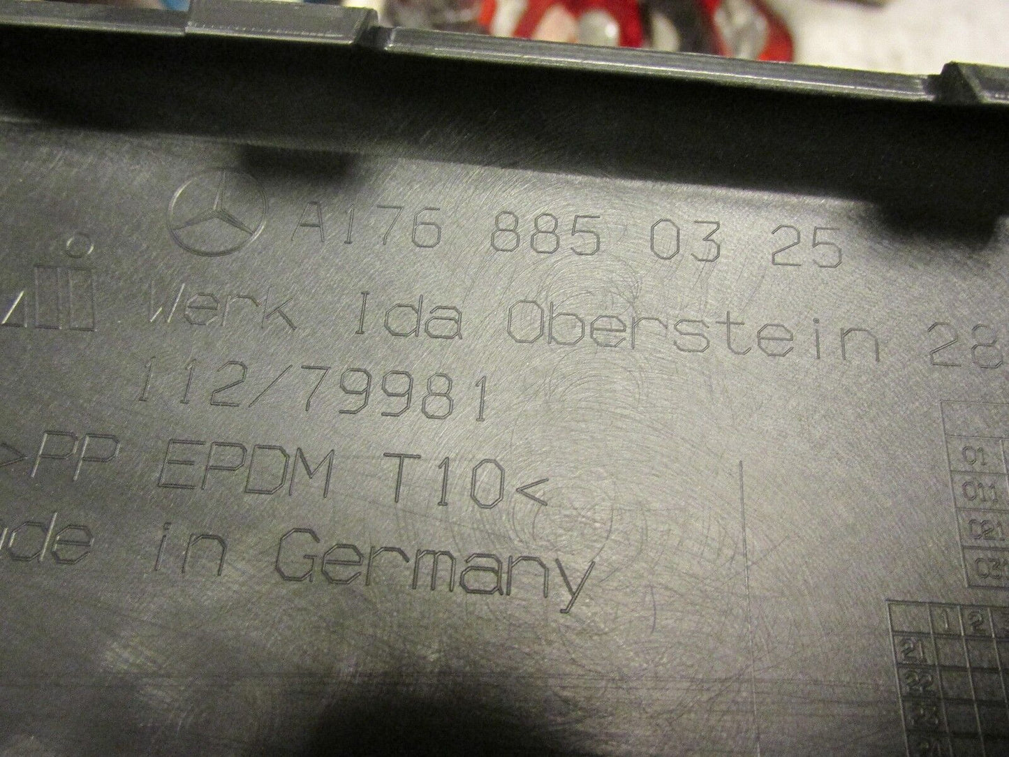 Mercedes A Klasse Spoiler Stoßstange Hinten - Heckschürze - original A1768850325