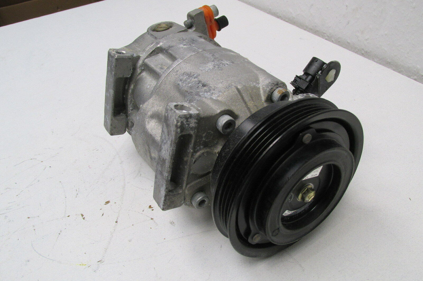 Opel Omega Klimakompressor original Kompressor Denso - 90457635