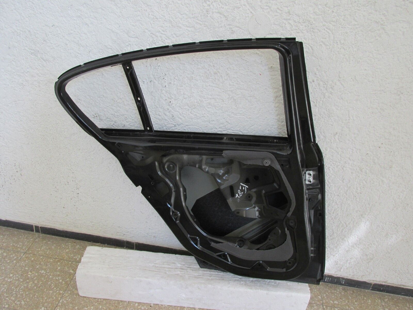 BMW 1 E87 Tür hinten links Fahrerseite original