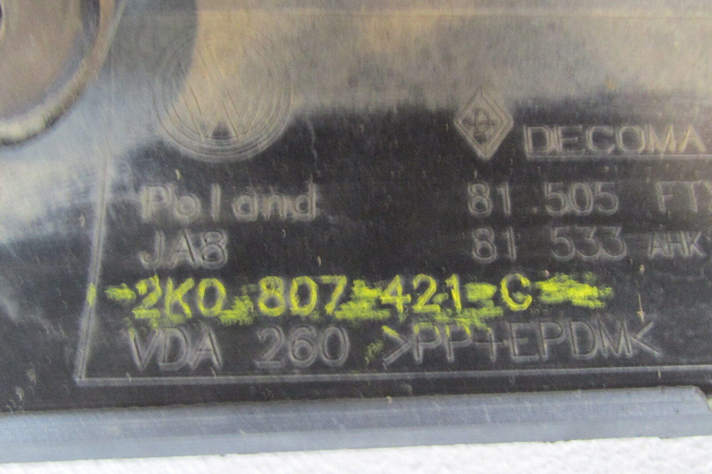 VW Caddy Stoßstange Stoßfänger Heckschürze Hinten original 2K0 807 421