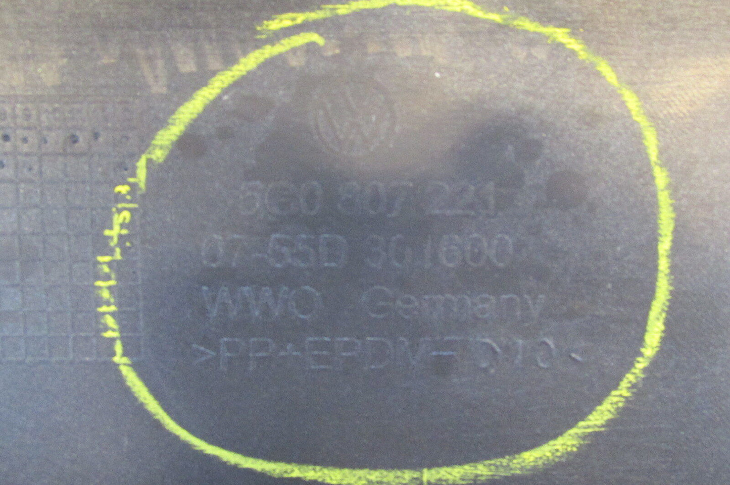 VW Golf 7 VII Stoßstange vorne Frontschürze Stoßfänger 5G0807221 PDC SRA