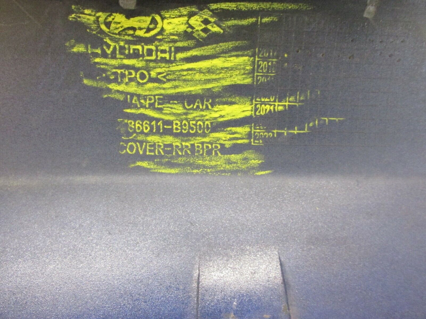 Hyundai i10 Stoßstange Stoßfänger Heckschürze Hinten original 86611 B9500 PDC