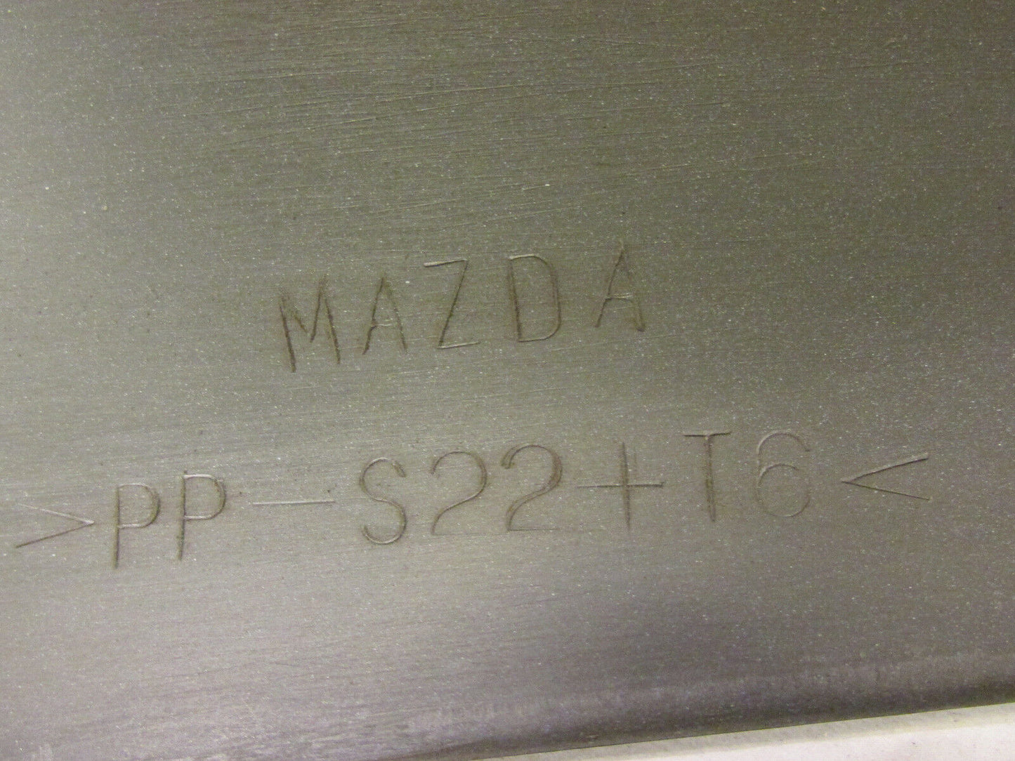 Mazda Stoßstange Hinten - Heckschürze - original PP-S22+T6<