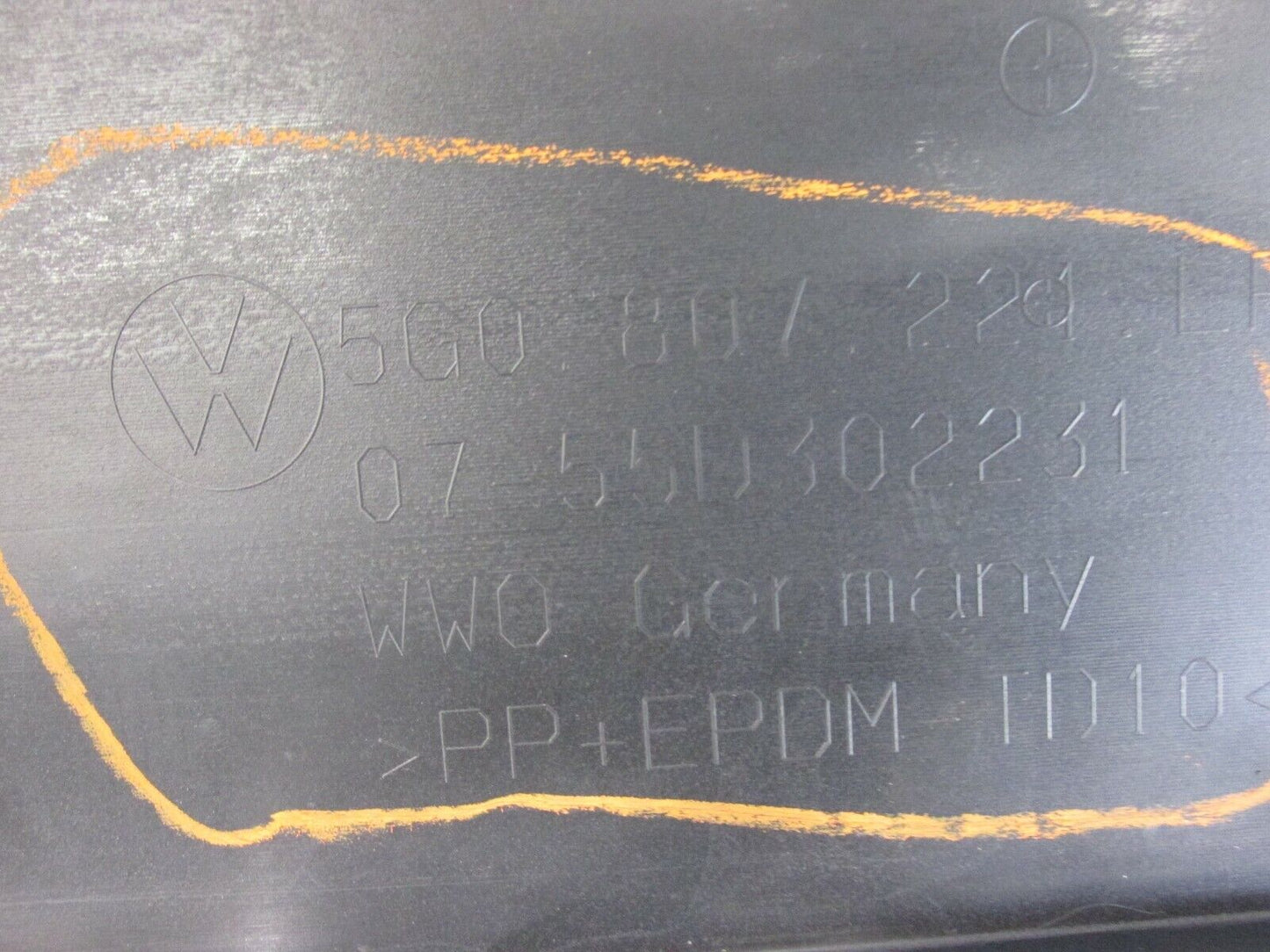 Neu original VW Stoßstange hinten Stoßfänger Heckschürze 5G0 807 221