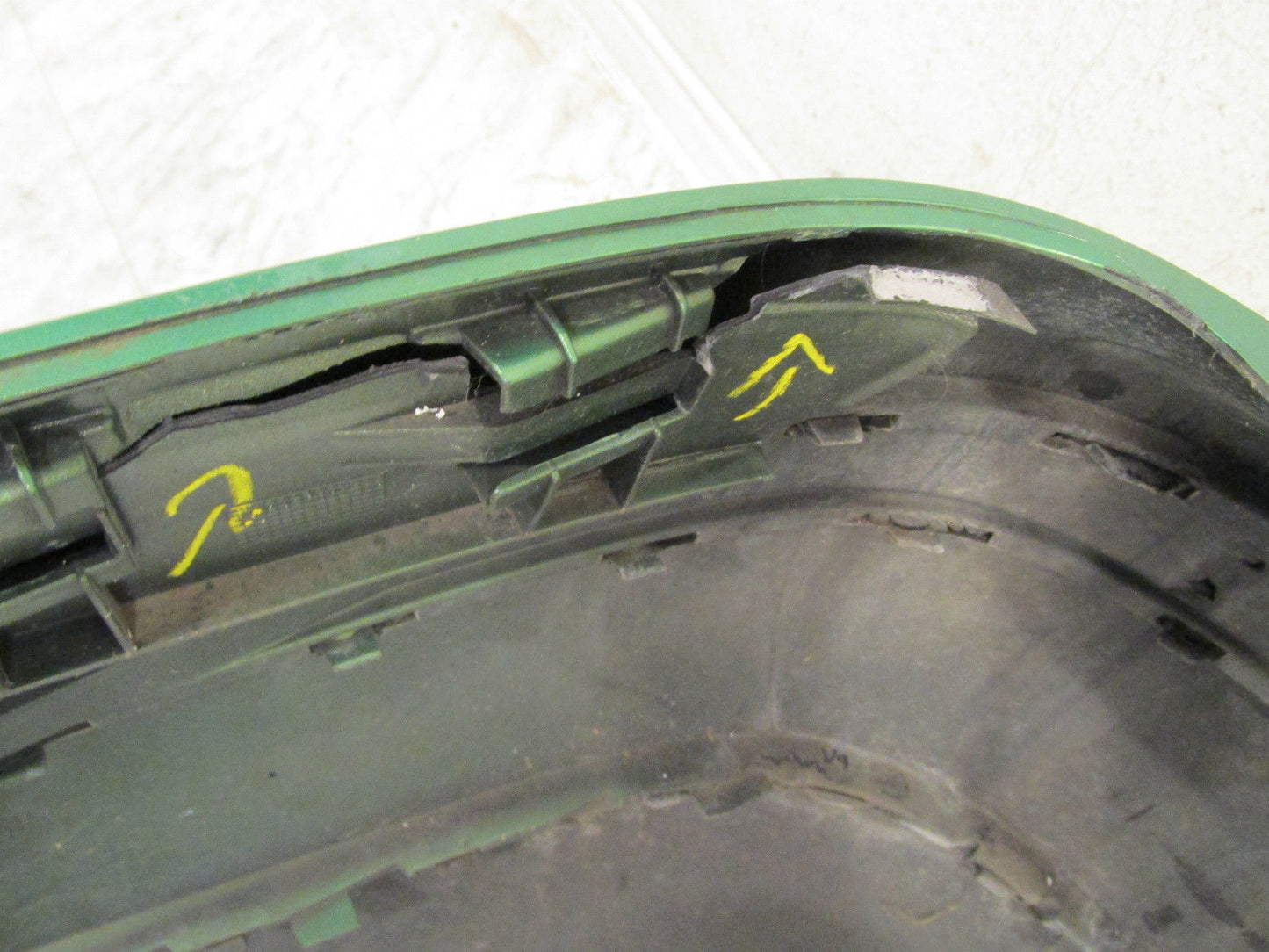 VW IV 4 Variant 1J Stoßstange hinten Heckschürze 1J9807421