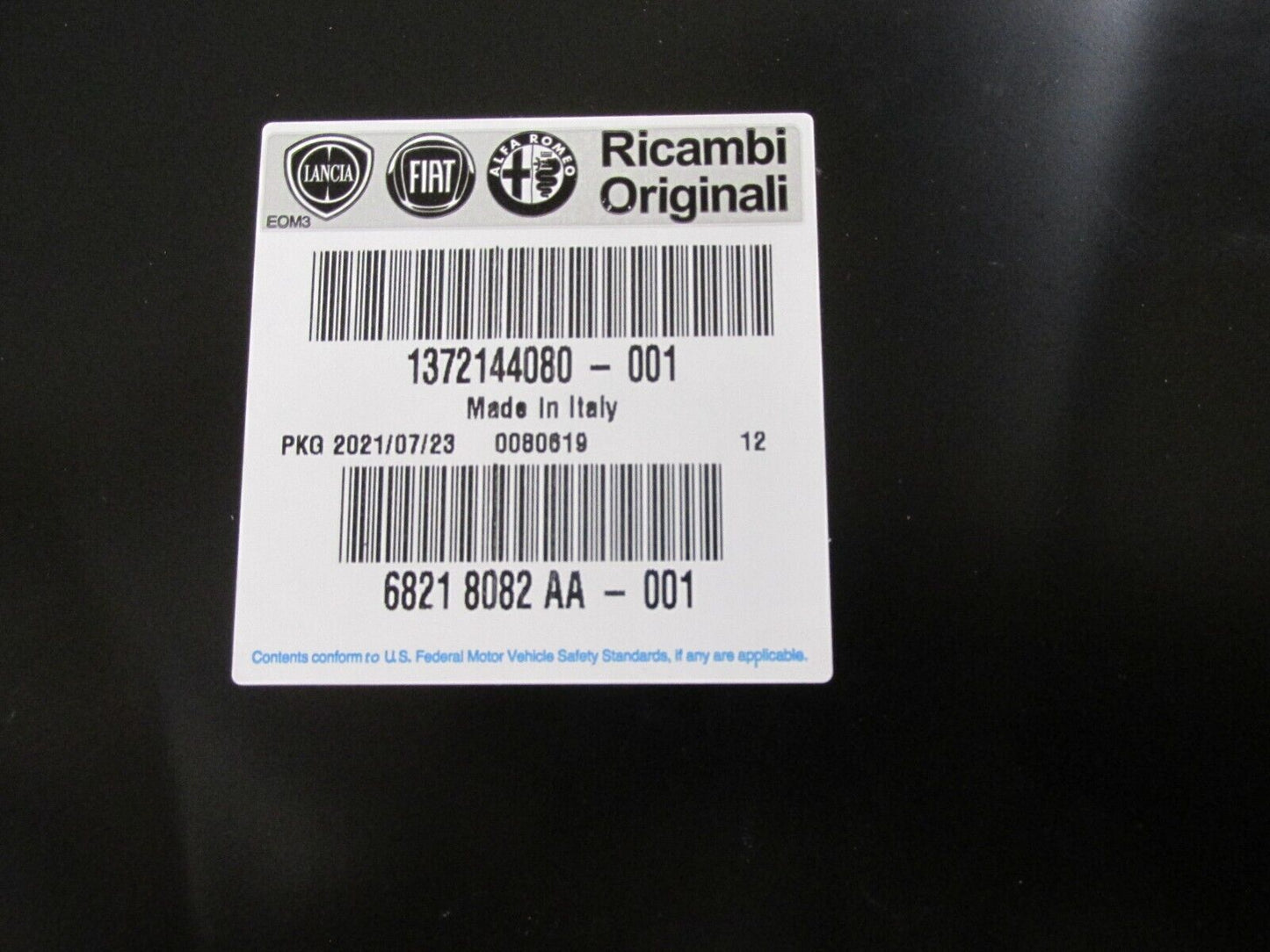 original Lancia Fiat Kotflügel vorne rechts Beifahrerseite 68218082AA 001