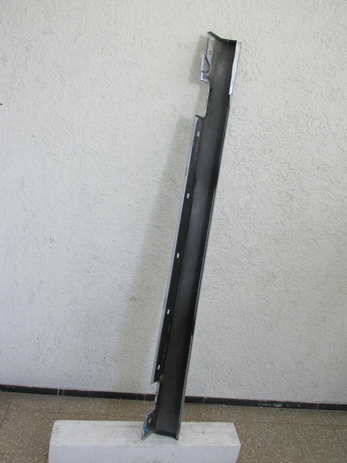 Mercedes E Klasse Schweller Rechts original A2126900840R