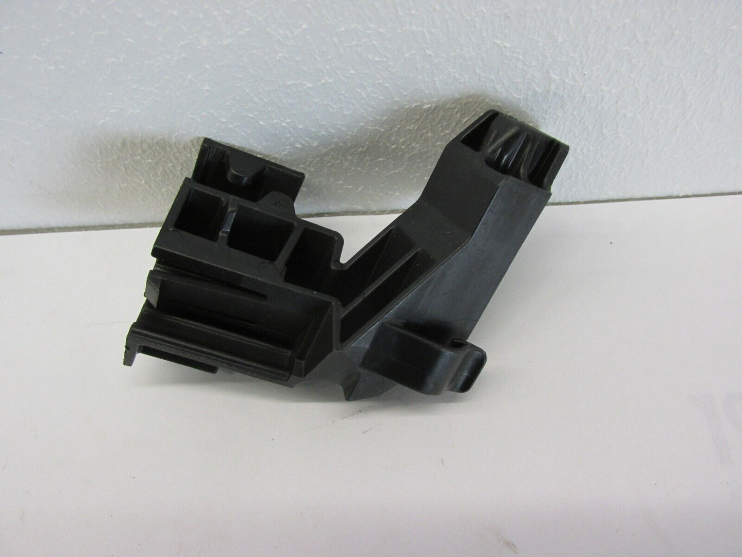 Mercedes A Klasse HALTER A1777330300