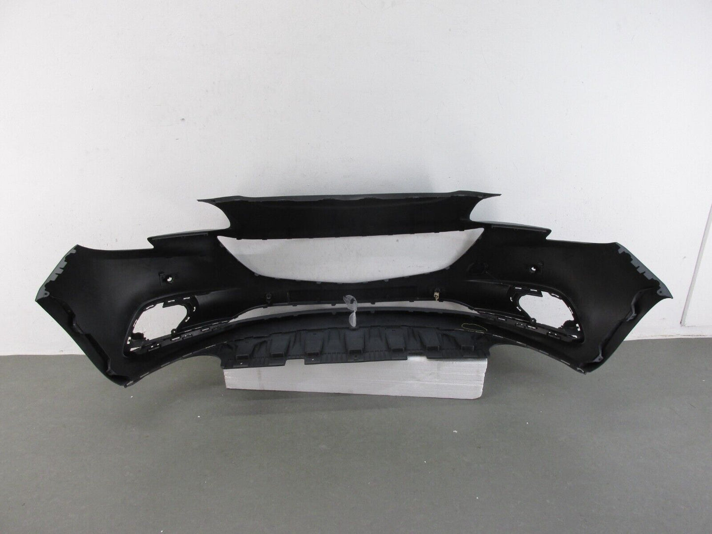 original Opel Corsa E Stoßstange vorne Stoßfänger Frontschürze 39003567