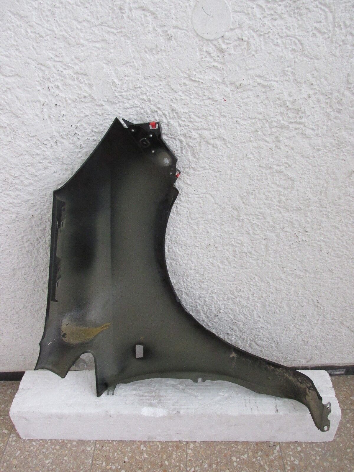 Opel Corsa Kotflügel vorne Links original