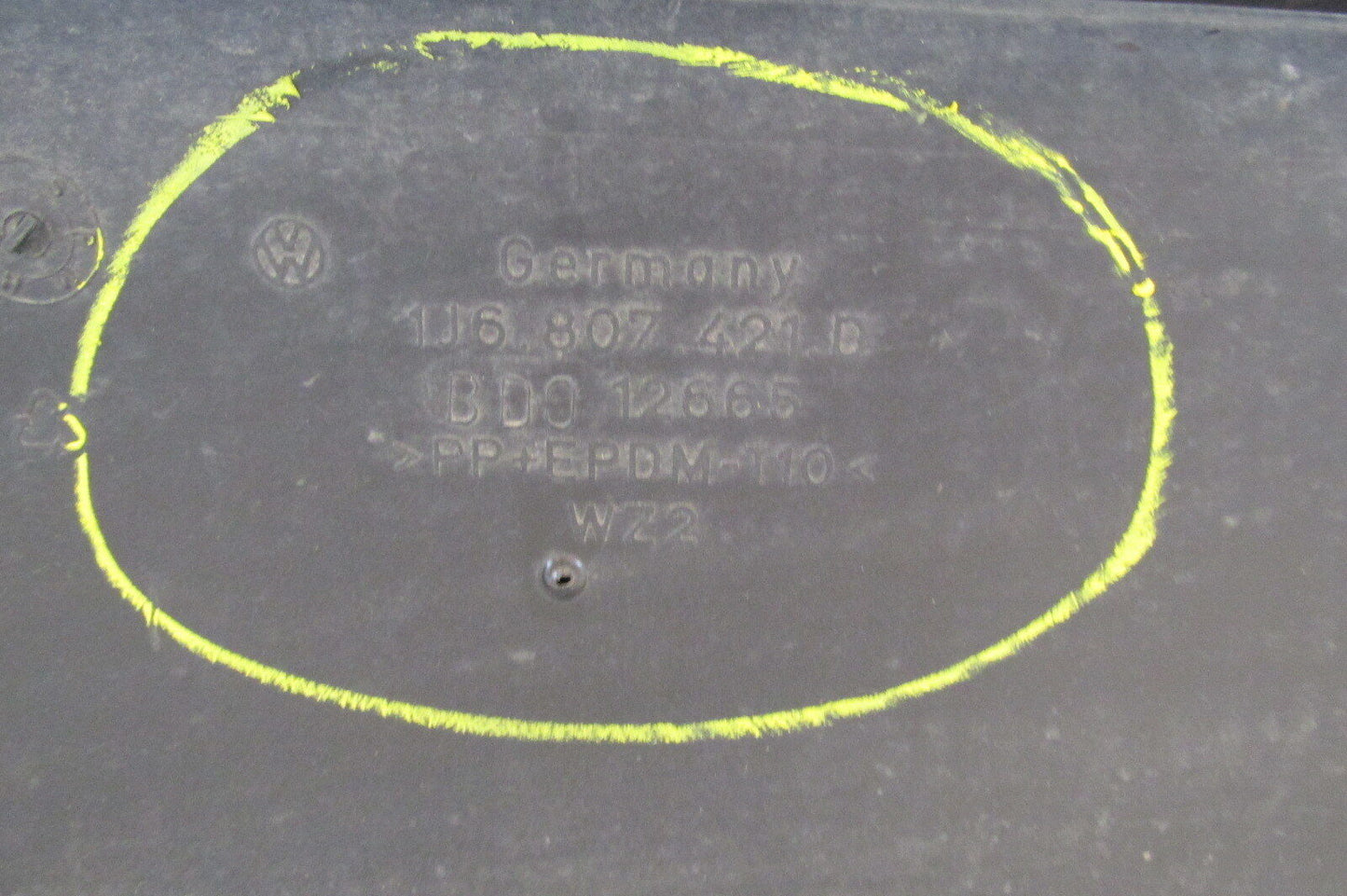 Stoßstange VW Golf IV 4 Limo Heckschürze 1J6807421D