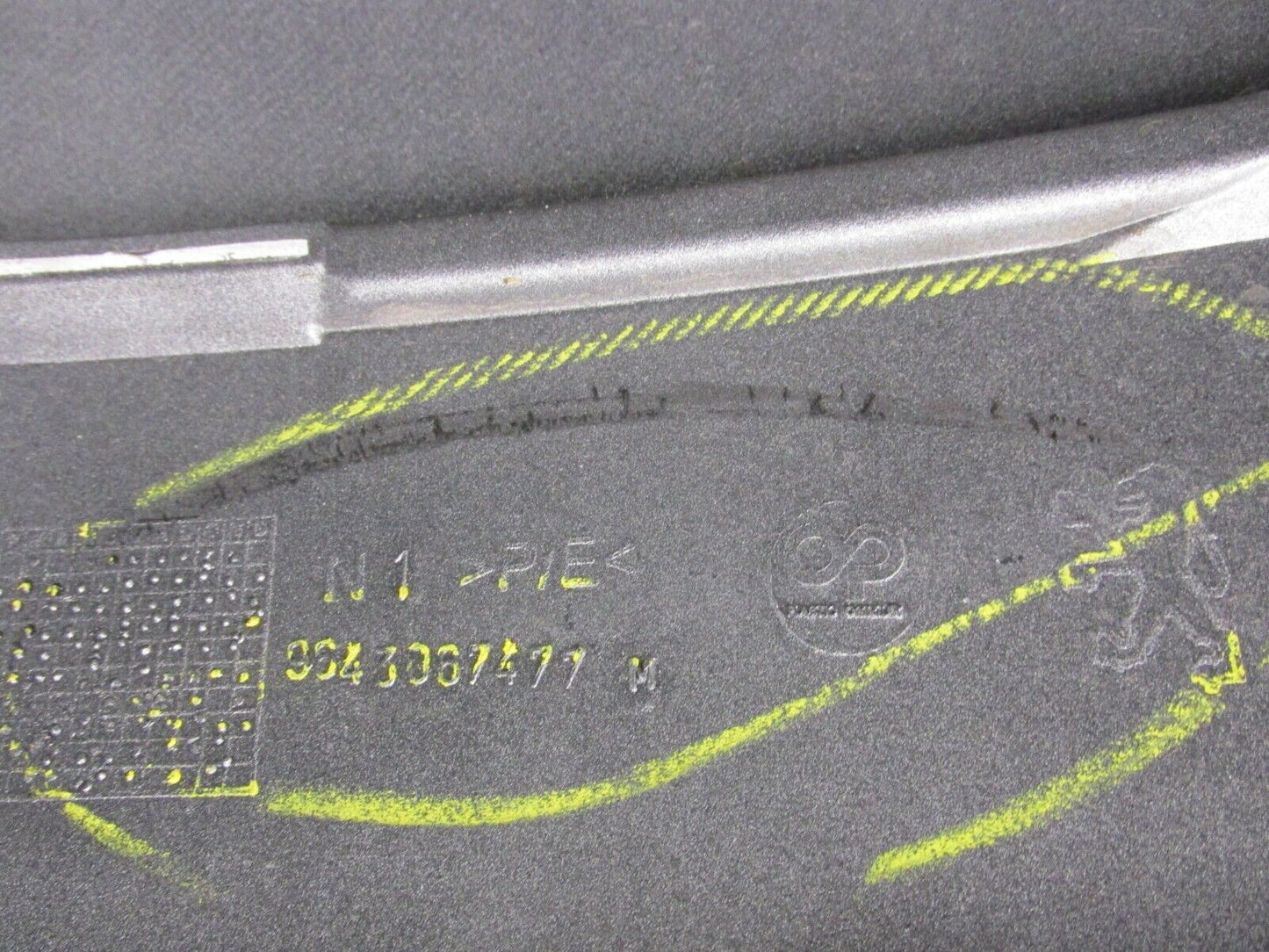 Peugeot 307 Stoßstange vorne Stoßfänger Frontschürze original 9643067477