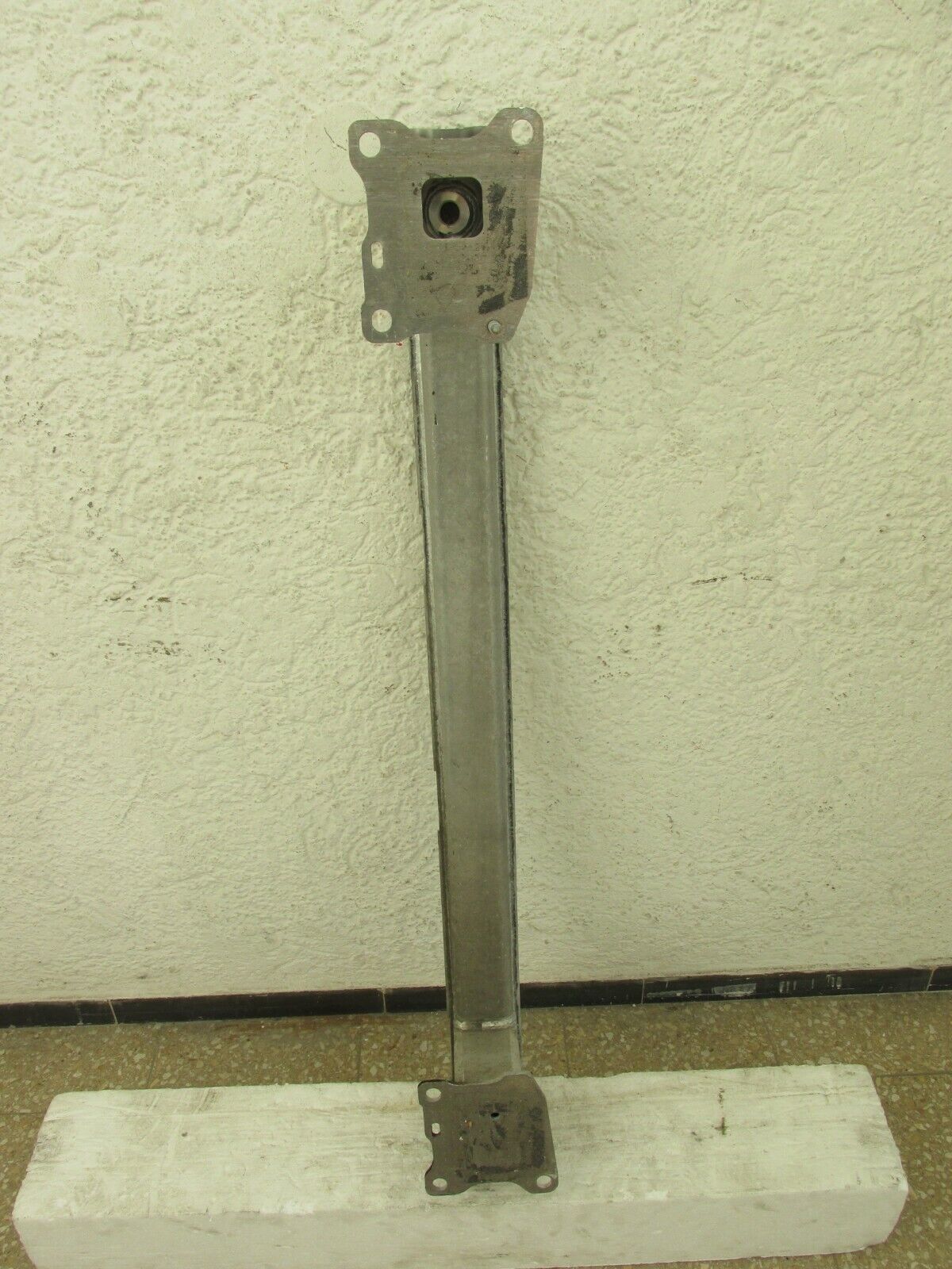 Audi A4 Aluträger Träger Querträger Verstärkung hinten 8W0807309
