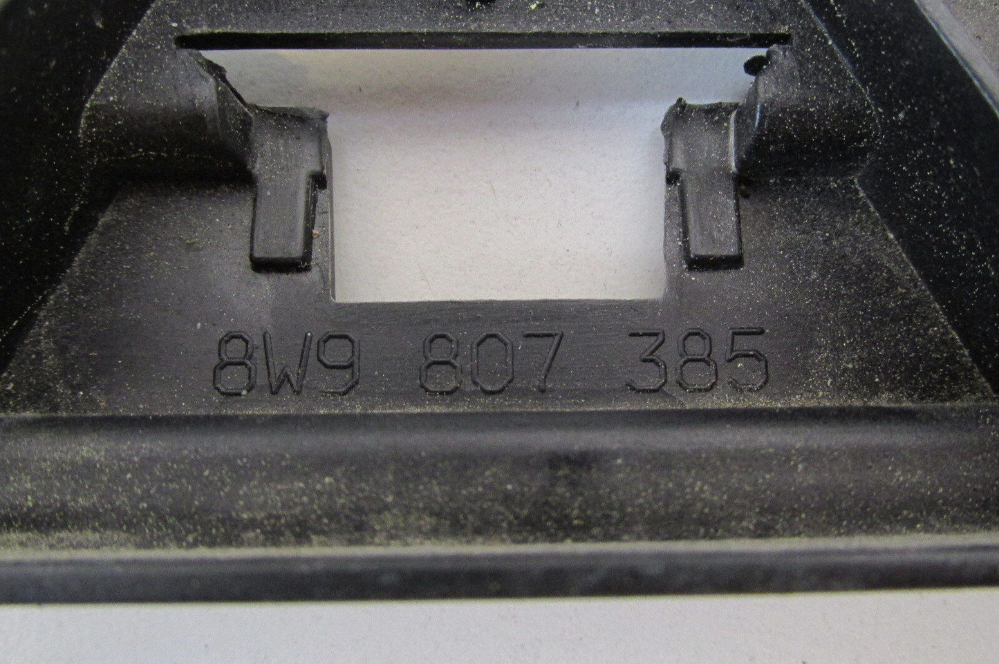 Audi A3 8W Stoßstange Träger hinten Heckschürze halterung original 8W9807385