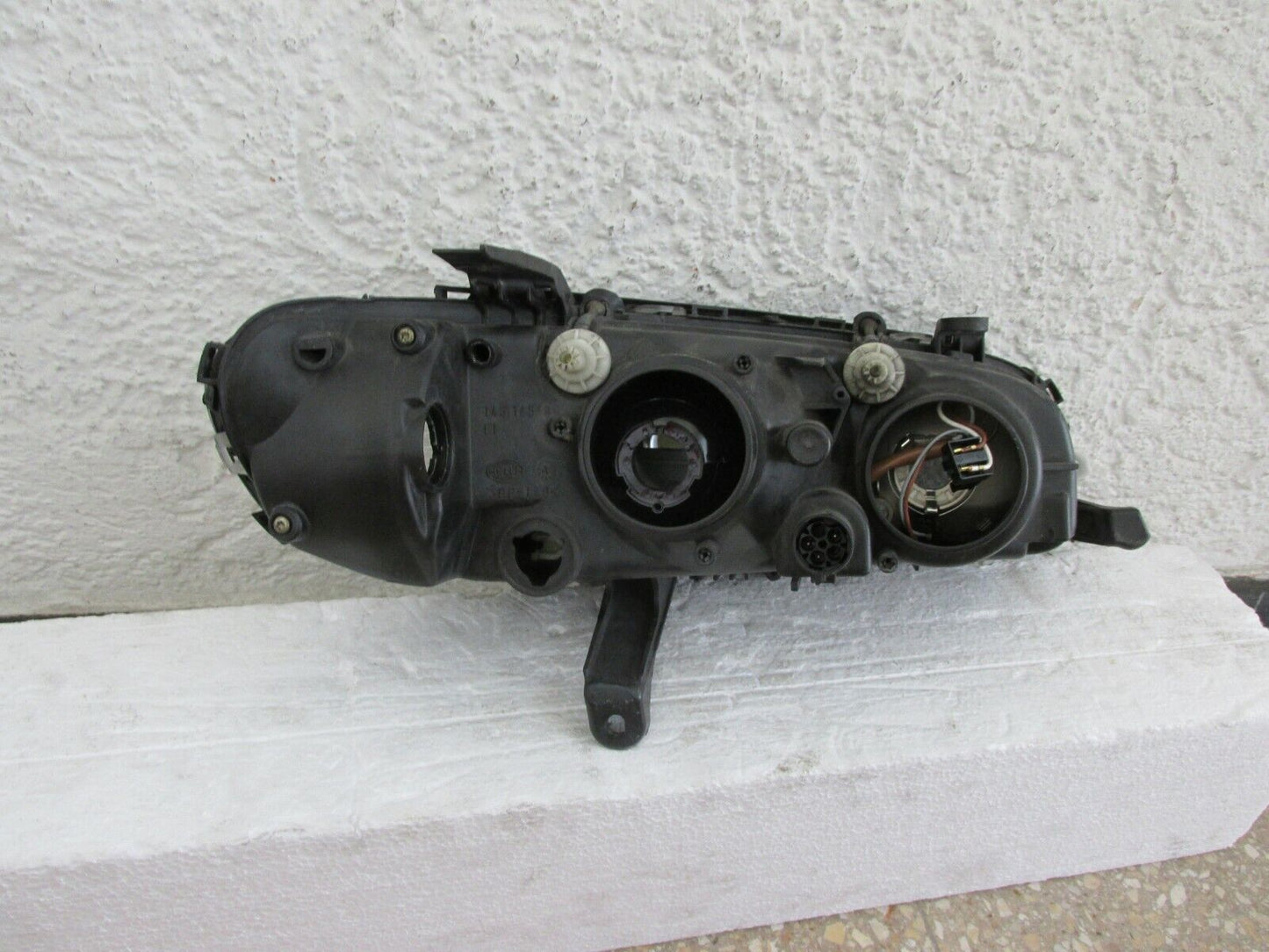 Opel Omega Scheinwerfer vorne links Frontscheinwerfer original 009193417