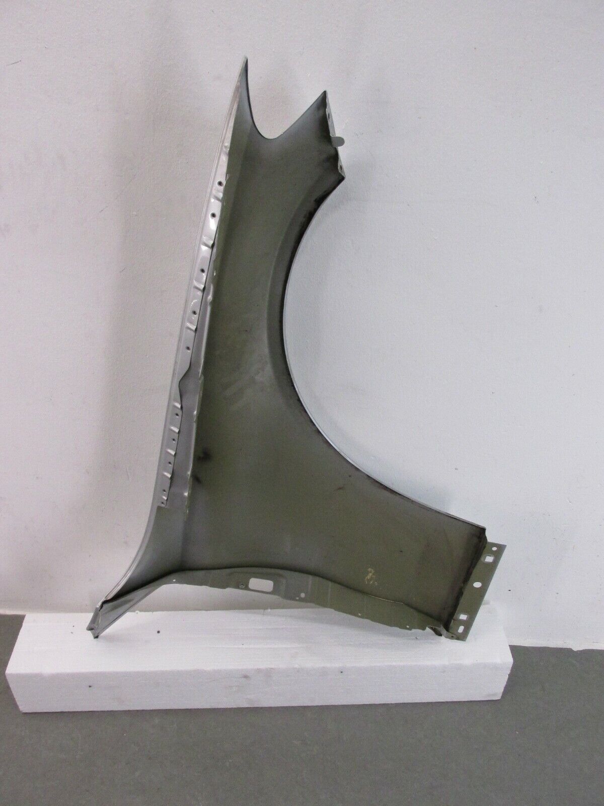 Mercedes C Klasse Kotflügel vorne links original A20588101-3
