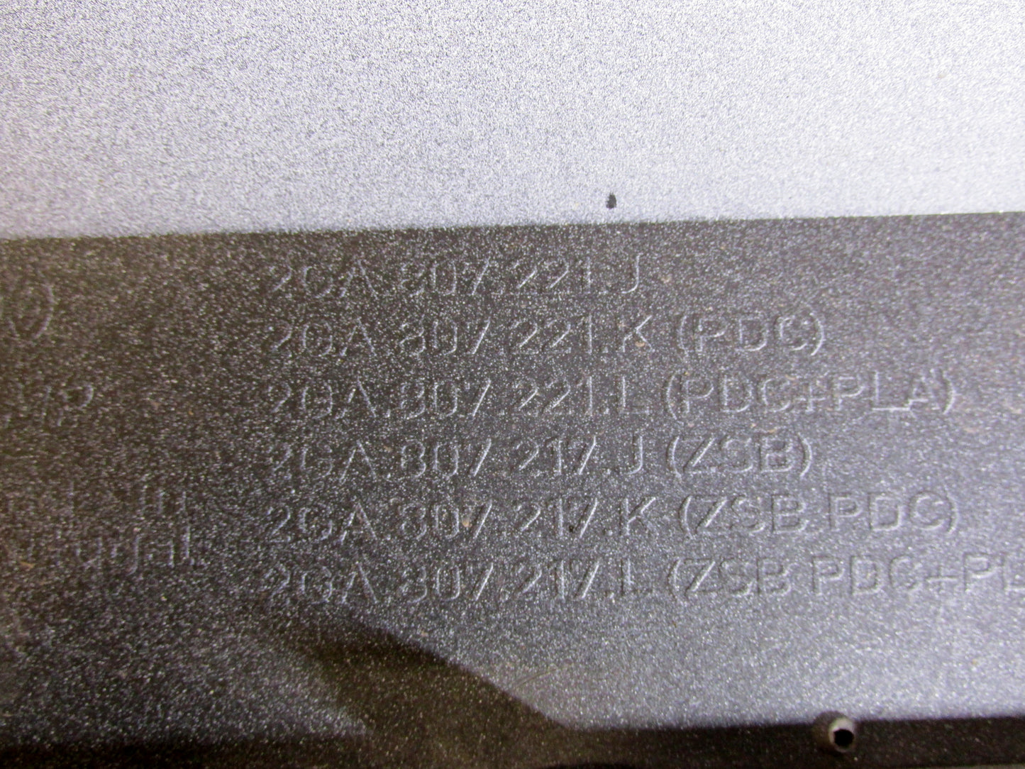 Original Stoßstange Hinten Heckschürze Volkswagen T-ROC 2GA 807 221 2xPDC