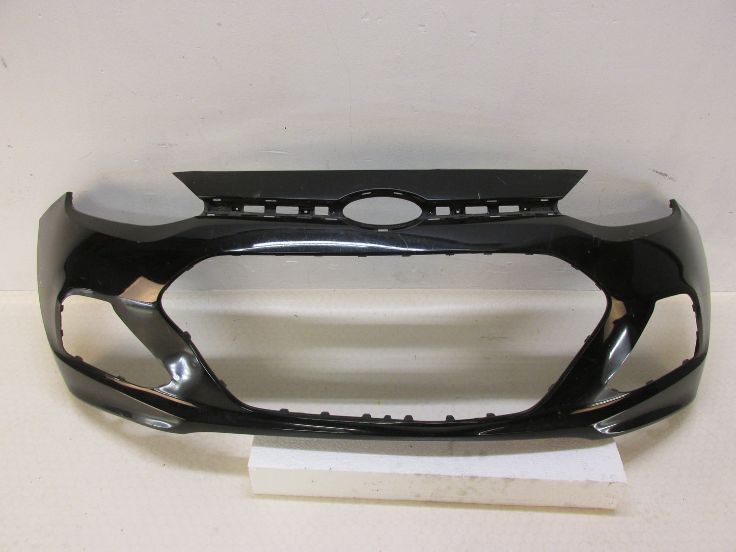 Original Hyundai Stoßstange vorne Stoßfänger Frontschürze 86511 - B9000