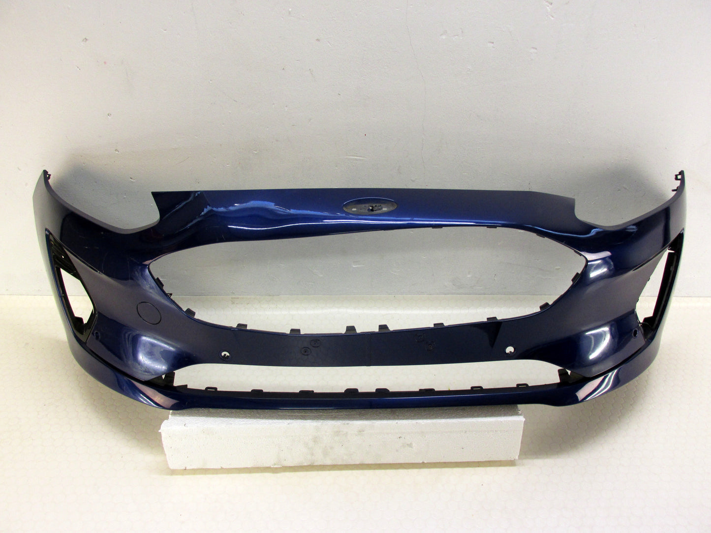 Ford Fiesta MK8 Stoßstange vorne Stoßfänger original H1BB17K819 PDC
