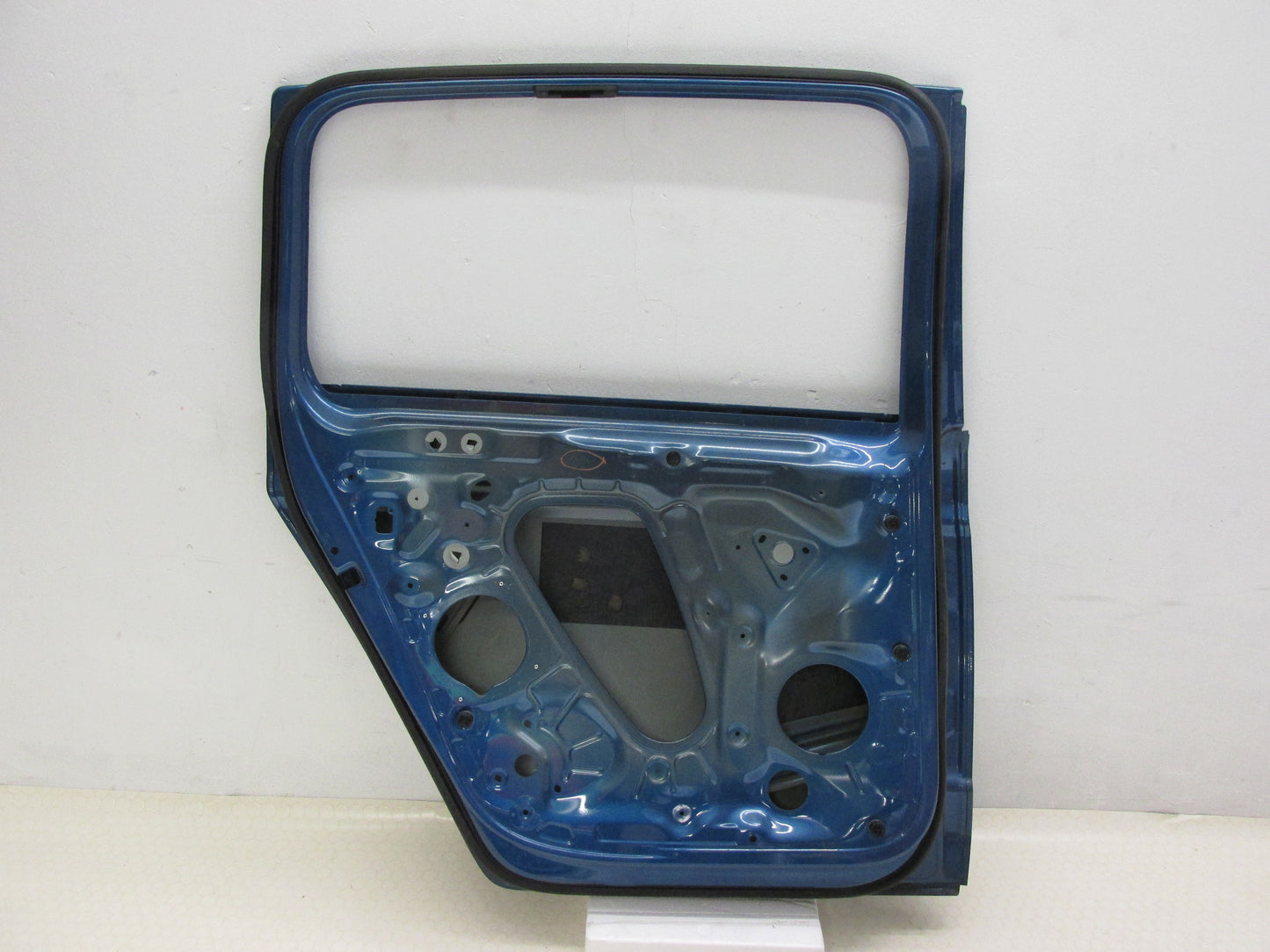 Original VW Touran Fahrzeugtür Hinten Links 5TA 833 311P