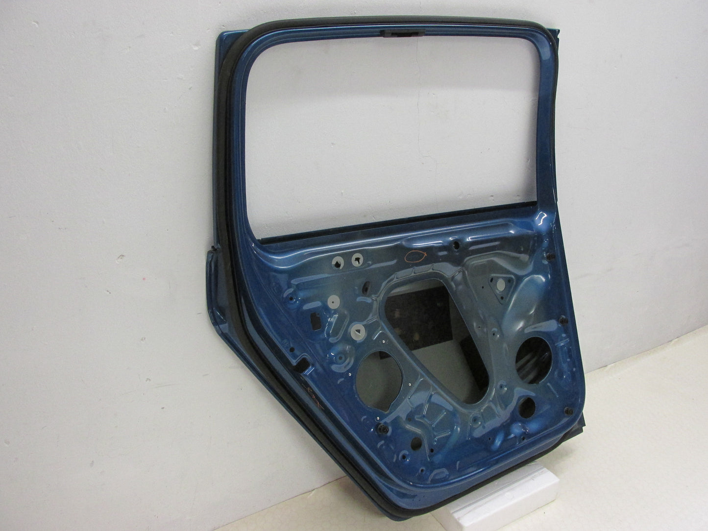 Original VW Touran Fahrzeugtür Hinten Links 5TA 833 311P