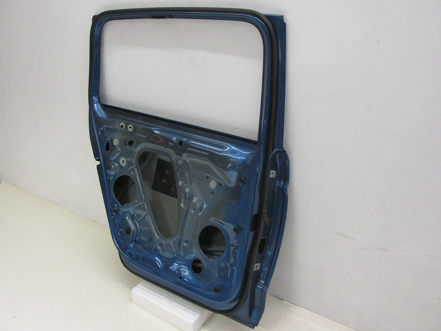 Original VW Touran Fahrzeugtür Hinten Links 5TA 833 311P