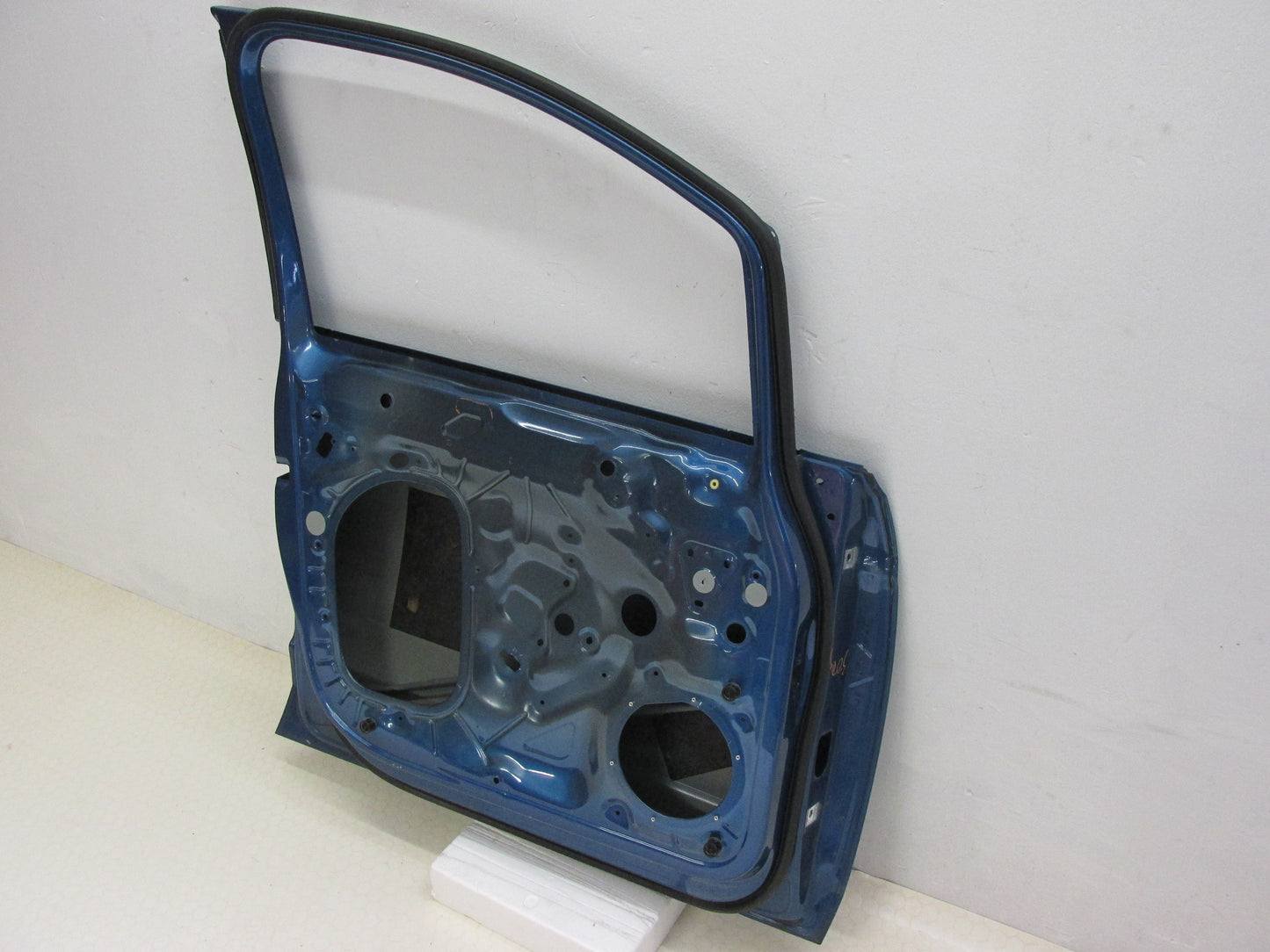 Original VW Touran Fahrzeugtür Vorne Links 5TA 831 311F