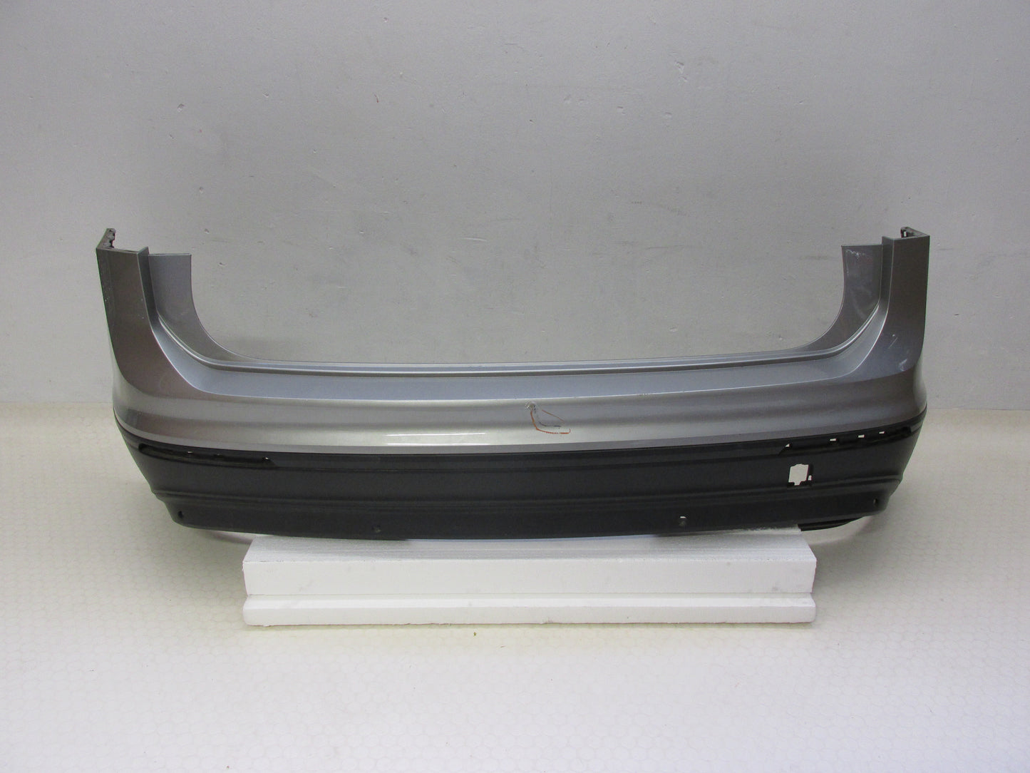 VW Tiguan Stoßstange Hinten Heckschürze original 5NA 807 417 PDC