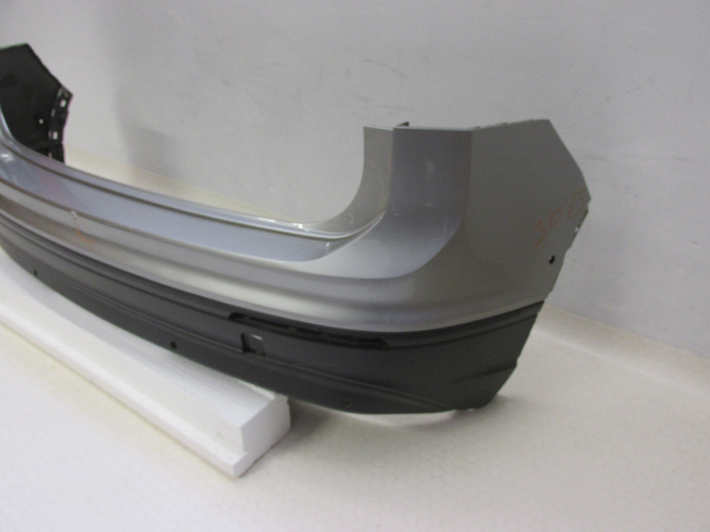 VW Tiguan Stoßstange Hinten Heckschürze original 5NA 807 417 PDC