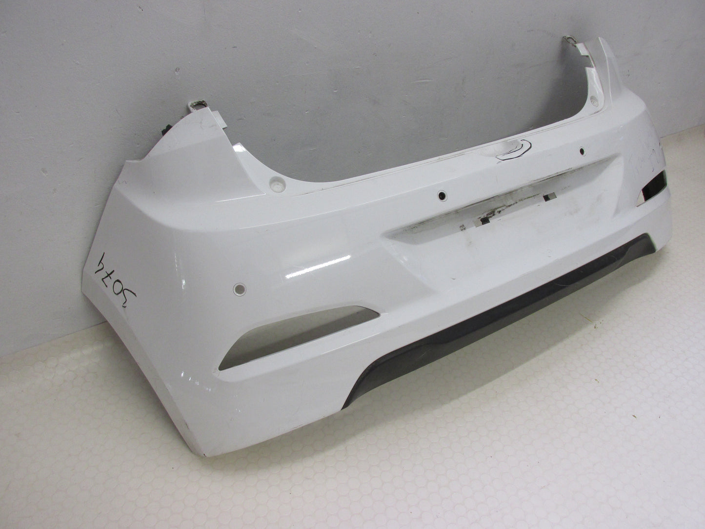 Hyundai i20 Stoßstange Hinten Heckschürze Origimal 86611-C8000/010