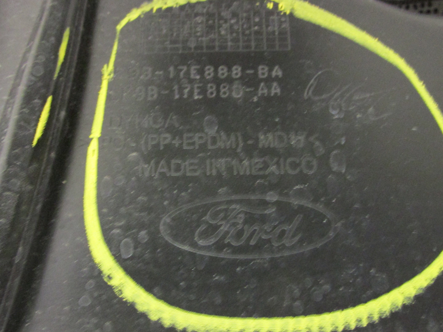 Ford Mustang Mache-E GT Stoßstange vorne Stoßfänger LK9B - 17E 888 BA