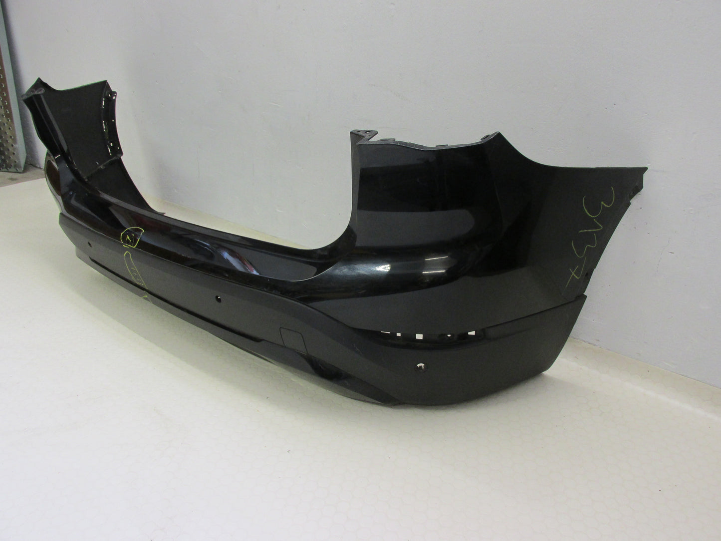 BMW X1 F48 Stoßstange Hinten Heckschürze original 51127335260 PDC