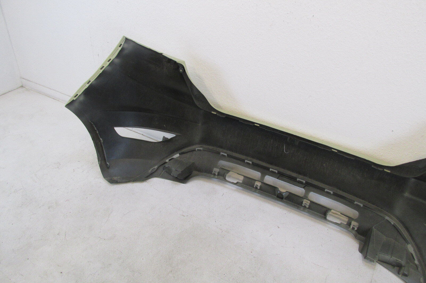 Stoßstange Ford Fiesta Heckschürze  8A6117906A  Bumper original hinten