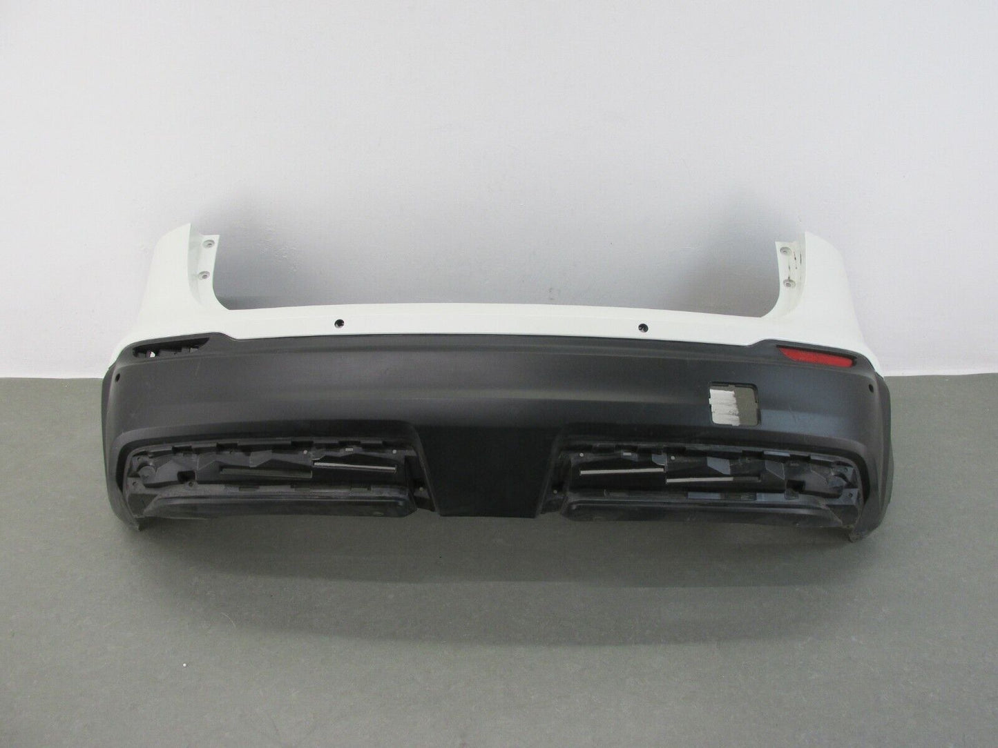 Nissan QASHQWAI Stoßstange Stoßfänger Heckschürze Hinten original 85022HV20 PDC