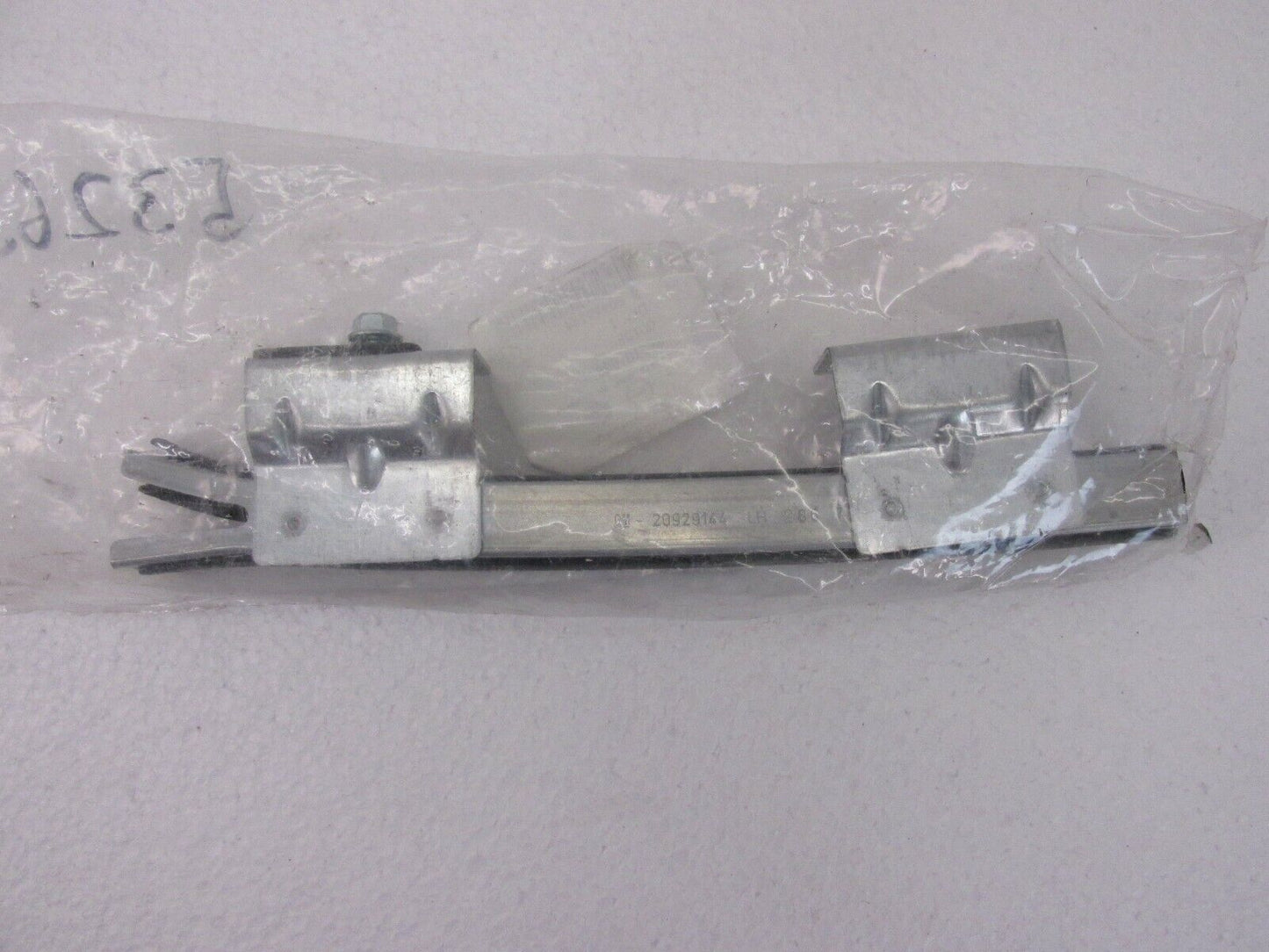 Neu original Opel SCHEIB FUEHRUNG 20929144