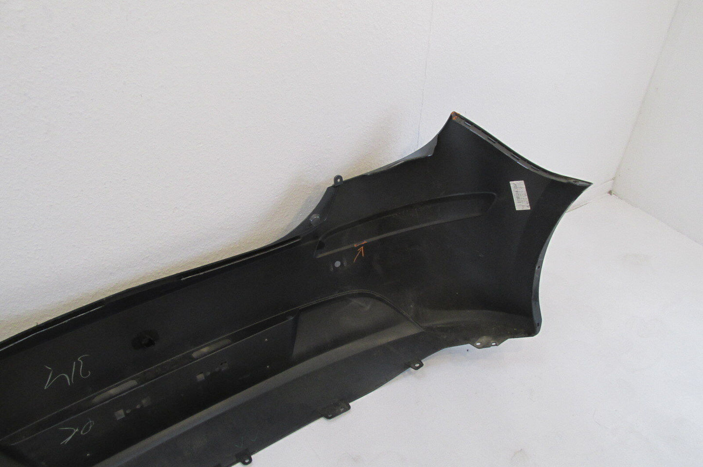 Hyundai i30   Stoßstange  hinten  888112R600  PDC  original Stoßfänger