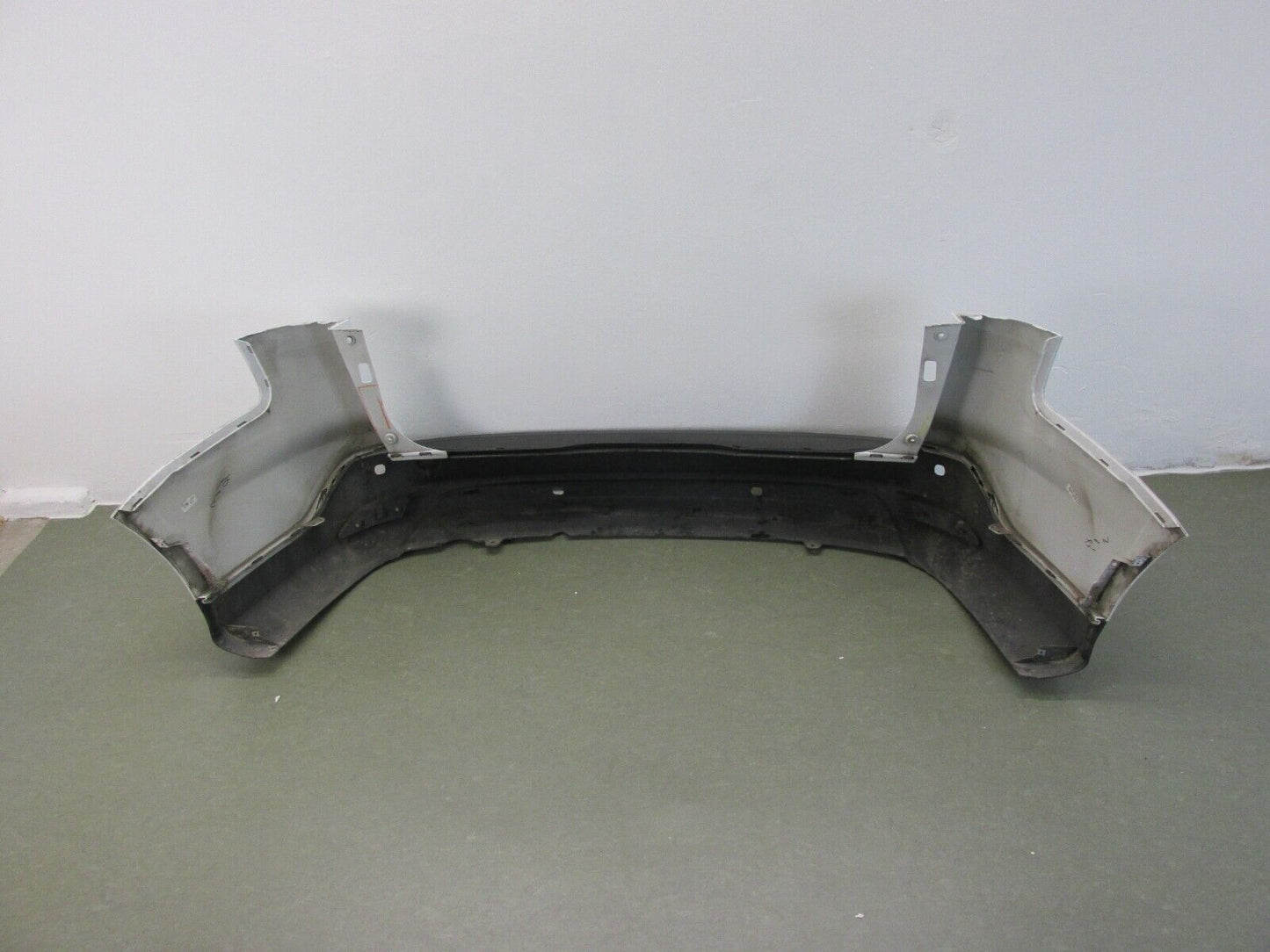 Ford Focus 3 Stoßstange Stoßfänger Heckschürze Hinten original BM51 17865 A  PDC