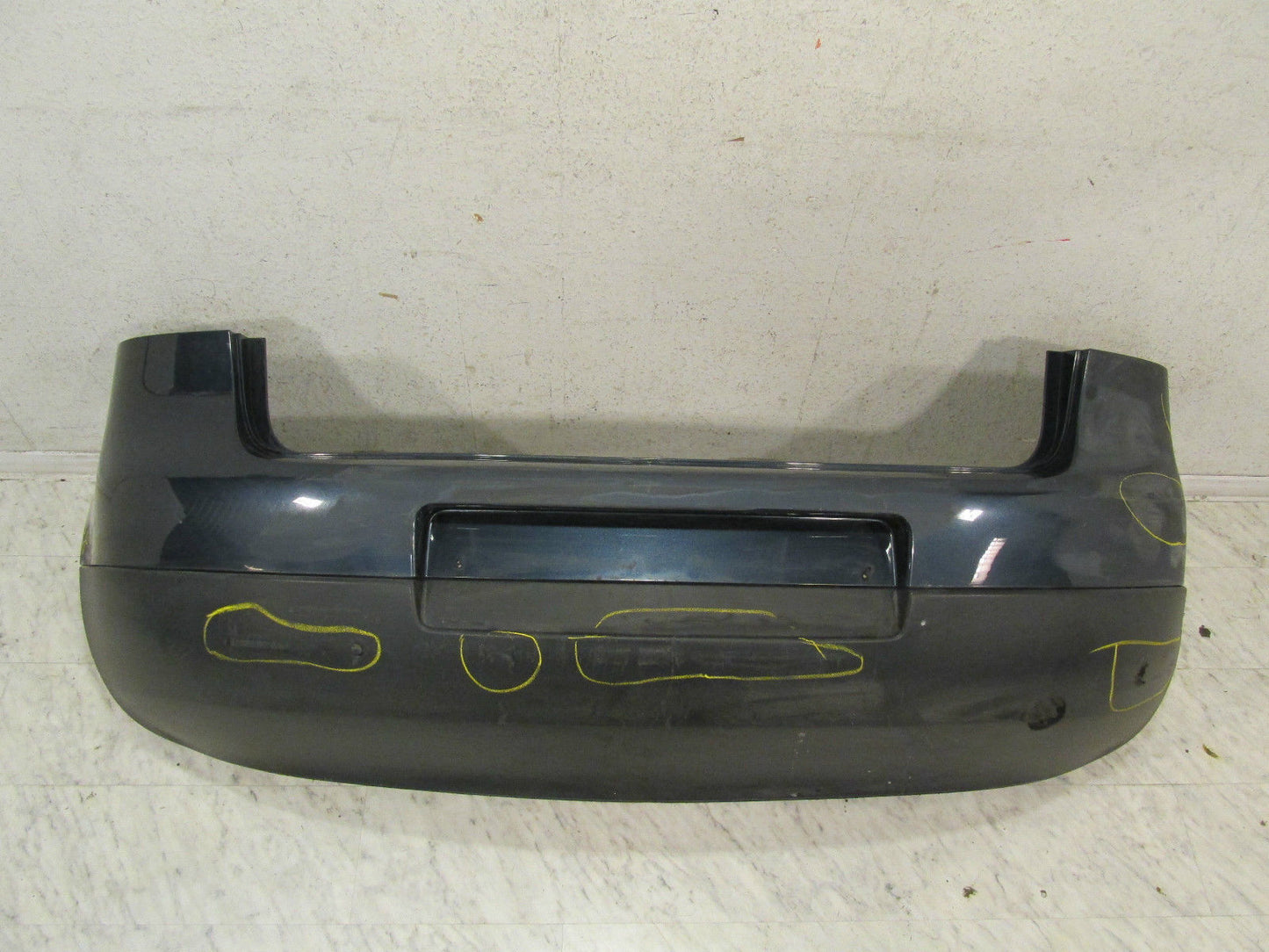 VW Golf V 5 Stoßstange  hinten  Stoßfänger mit Lippe  1K6807421  original