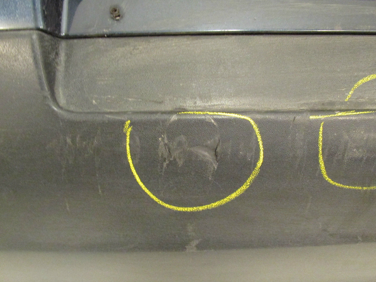 VW Golf V 5 Stoßstange  hinten  Stoßfänger mit Lippe  1K6807421  original
