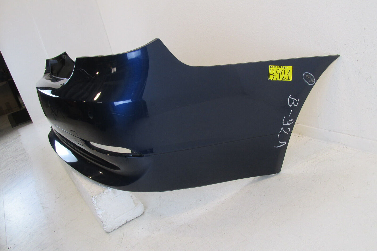 Stoßstange BMW 5 er E60 Limousine Heckschürze vorfacelift 51127033707  PDC