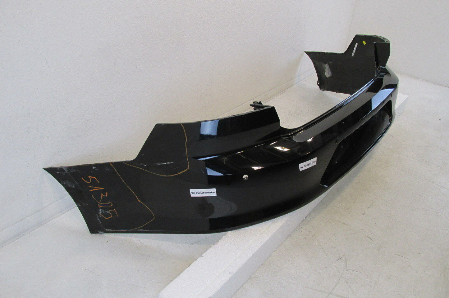 VW Passat  Limo Stoßstange Stoßfänger Heckschürze Hinten original 3G5807421